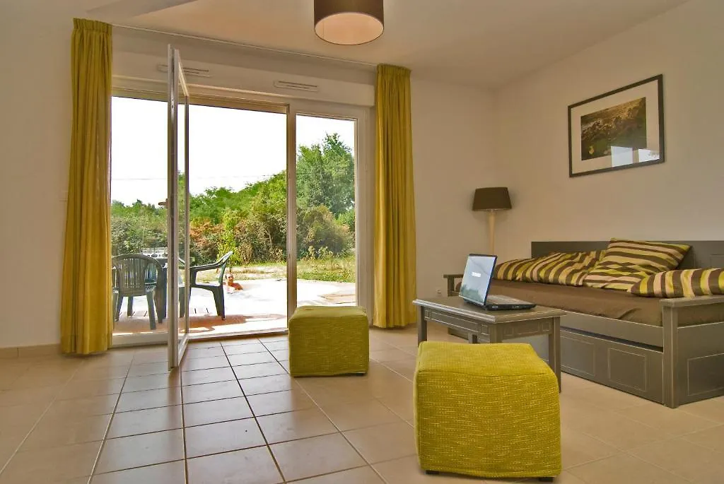 Madame Vacances - Residence Du Golf D'Armagnac Eauze Hotel