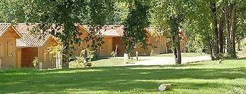 Madame Vacances - Residence Du Golf D'Armagnac Eauze 3*,