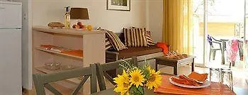 Madame Vacances - Residence Du Golf D'Armagnac Eauze Hotel
